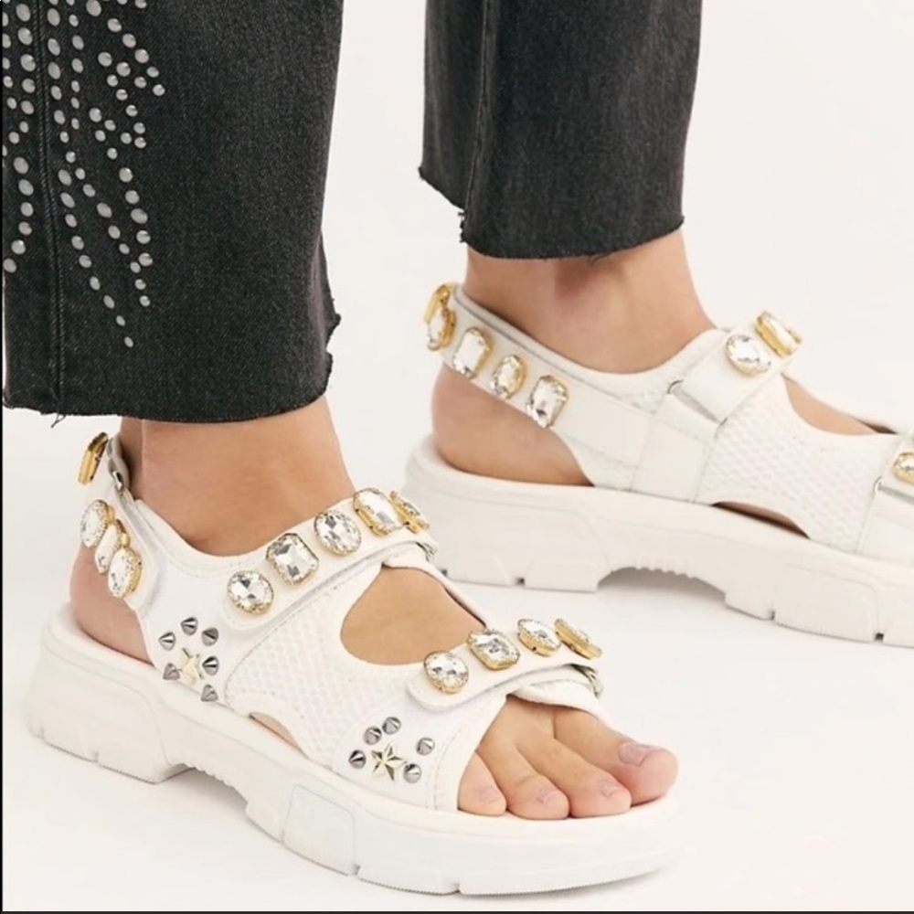 Free people white MIRAMAR RHINESTONE SPORT SANDAL sz 8 us 38 eu